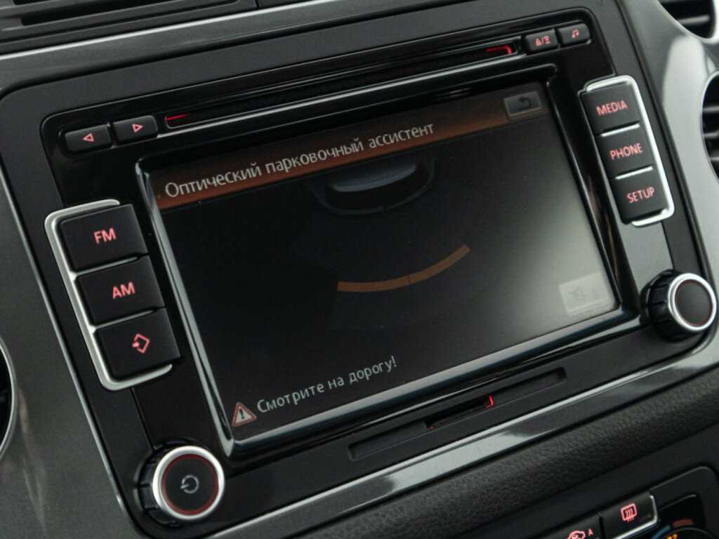 Volkswagen Tiguan, 2015 - Фото №15