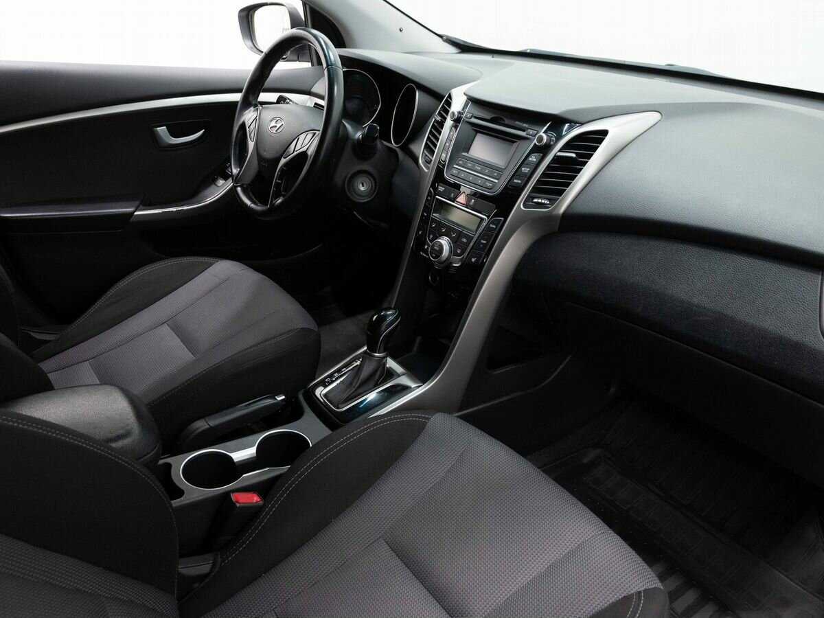 Hyundai i30, 2013 - Фото №10