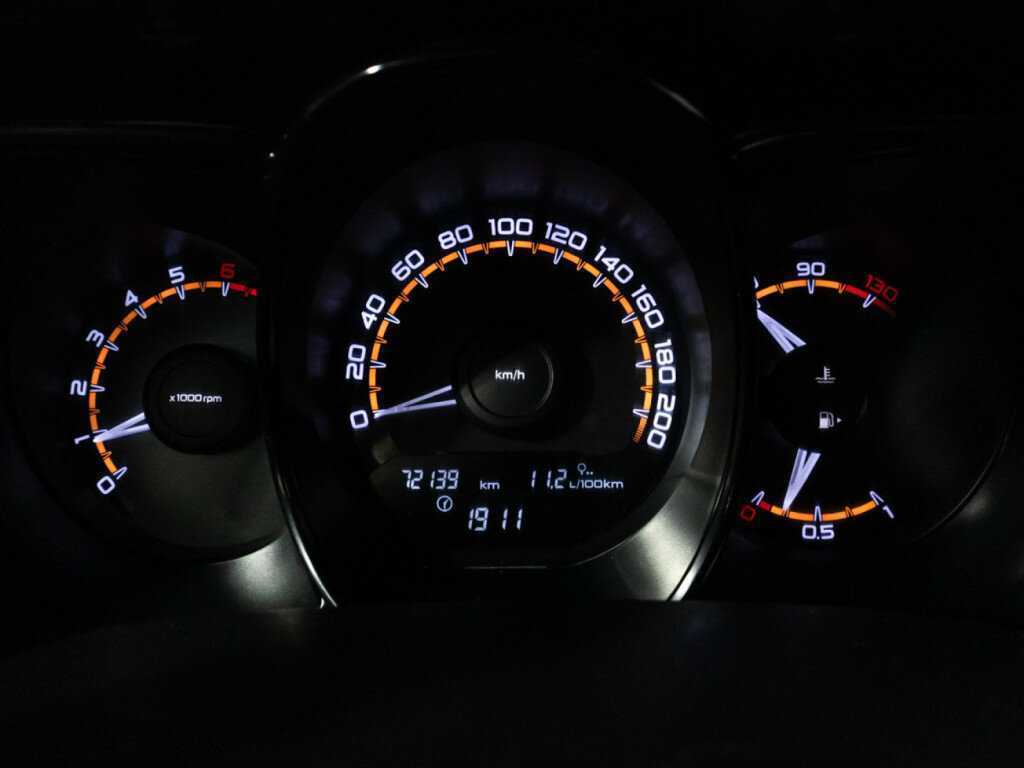 Lada (ВАЗ) Vesta SW, 2019 - Фото №11