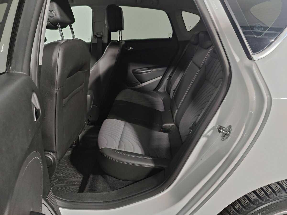 Opel Astra, 2014 - Фото №12