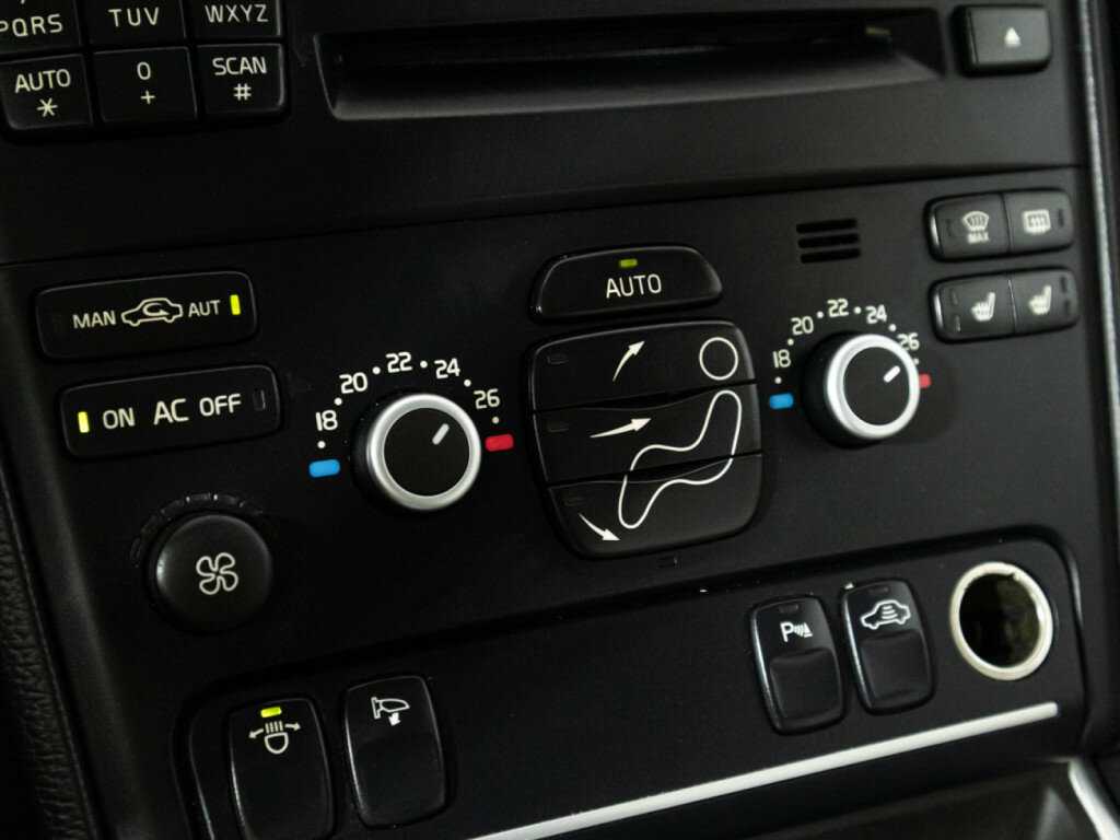 Volvo XC90, 2012 - Фото №17