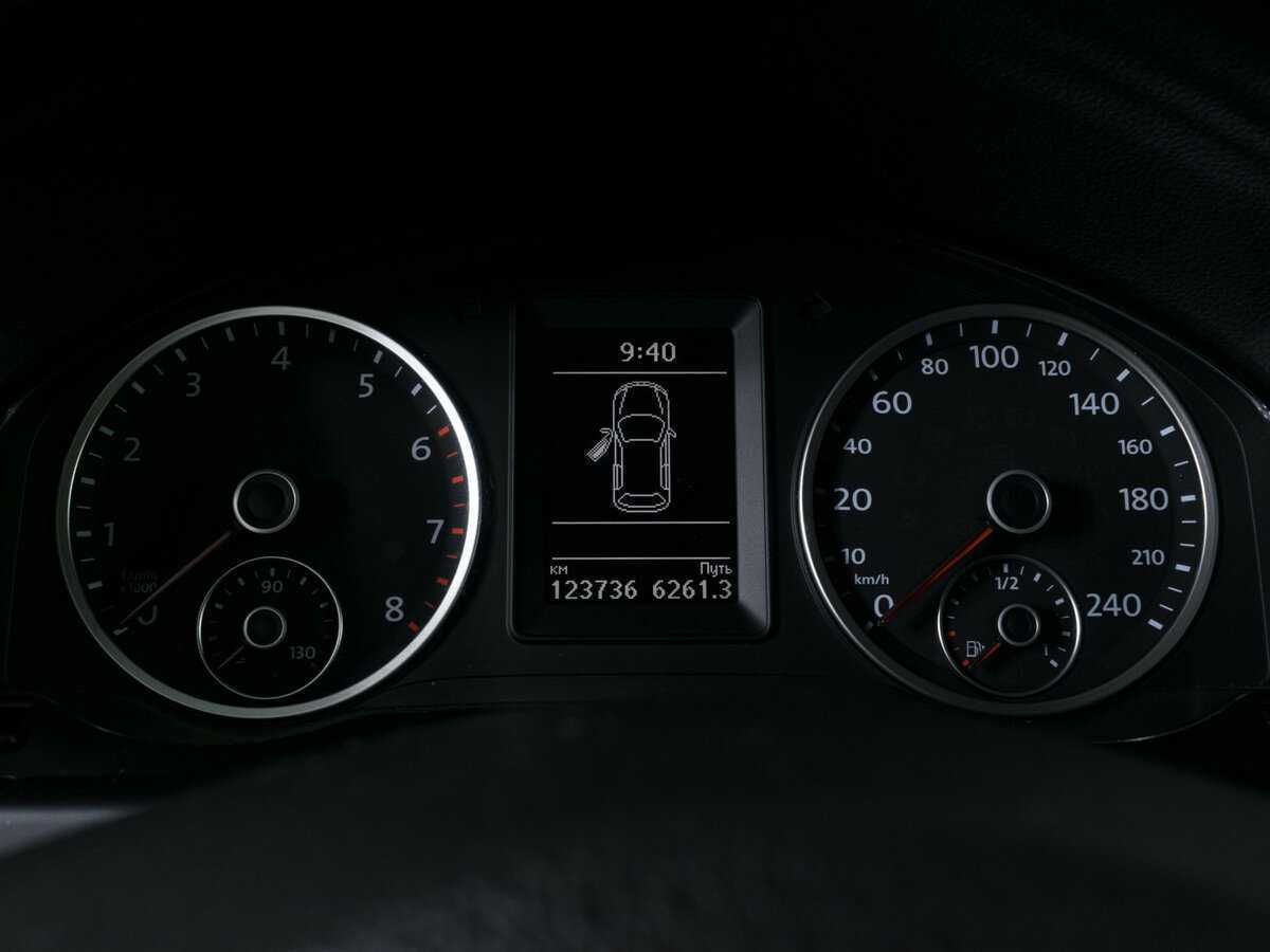 Volkswagen Tiguan, 2015 - Фото №10