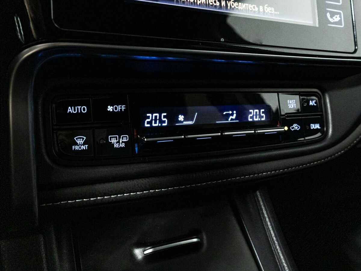 Toyota Corolla, 2018 - Фото №14