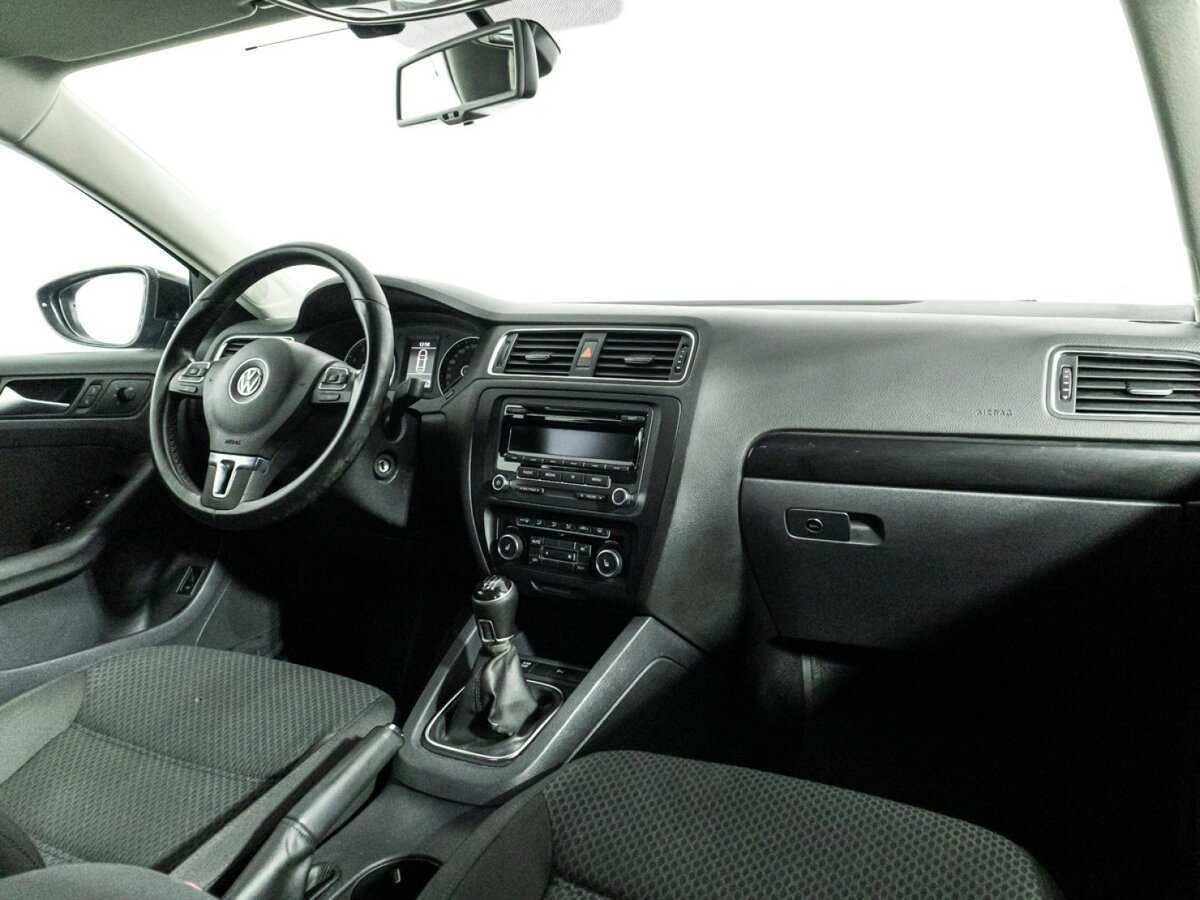 Volkswagen Jetta, 2012 - Фото №8
