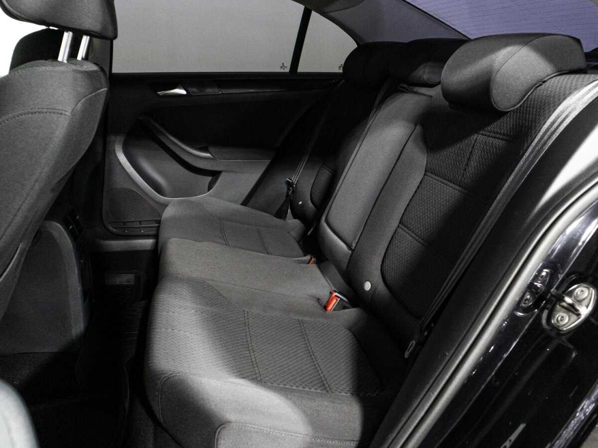 Volkswagen Jetta, 2012 - Фото №9