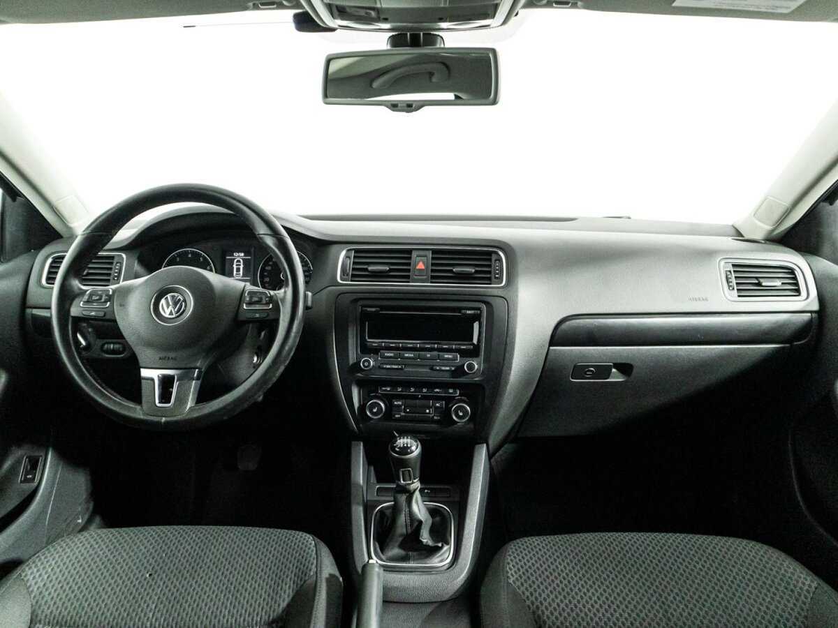 Volkswagen Jetta, 2012 - Фото №12