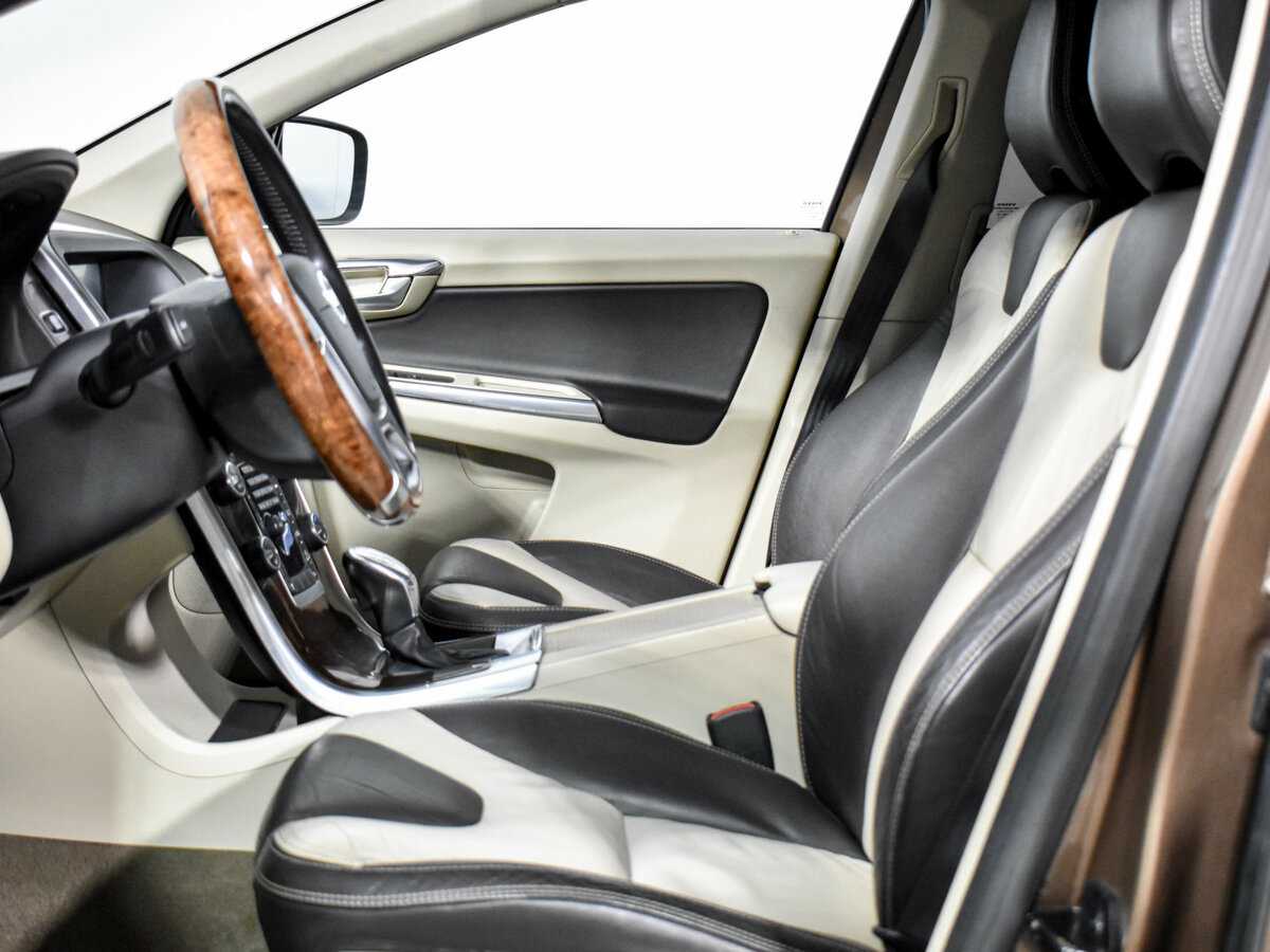 Volvo XC60, 2012 - Фото №9