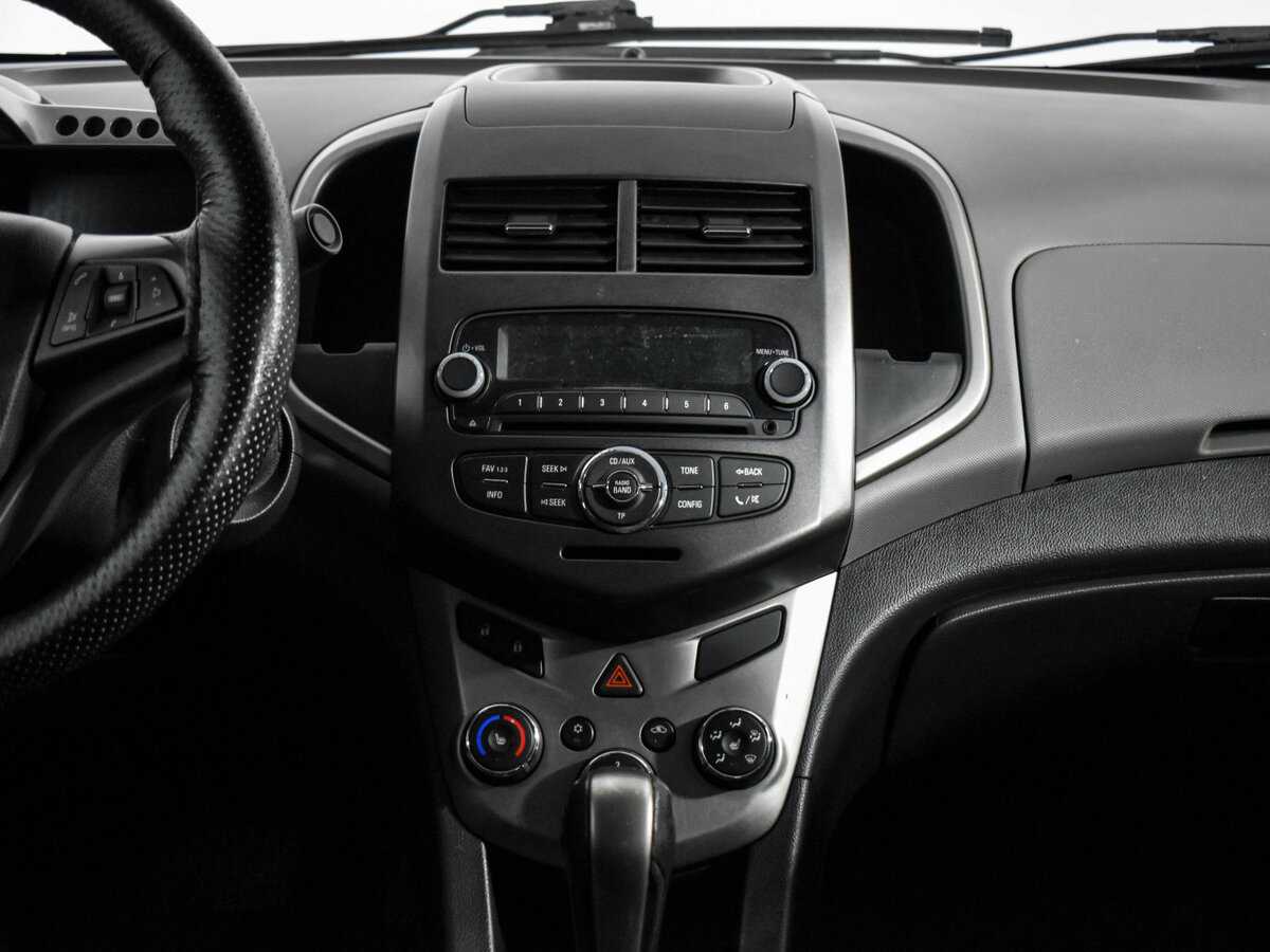 Chevrolet Aveo, 2014 - Фото №14