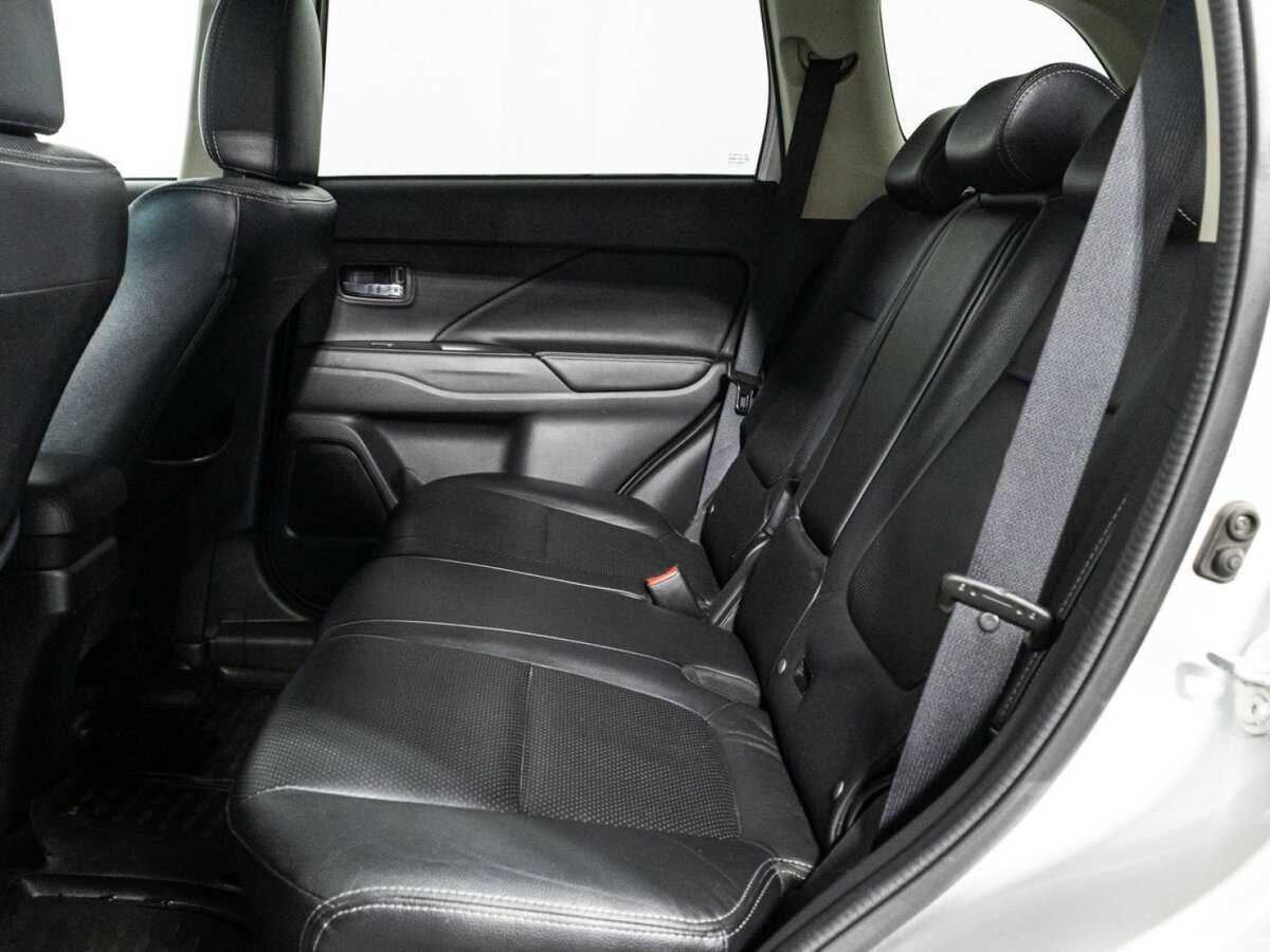 Mitsubishi Outlander, 2016 - Фото №9