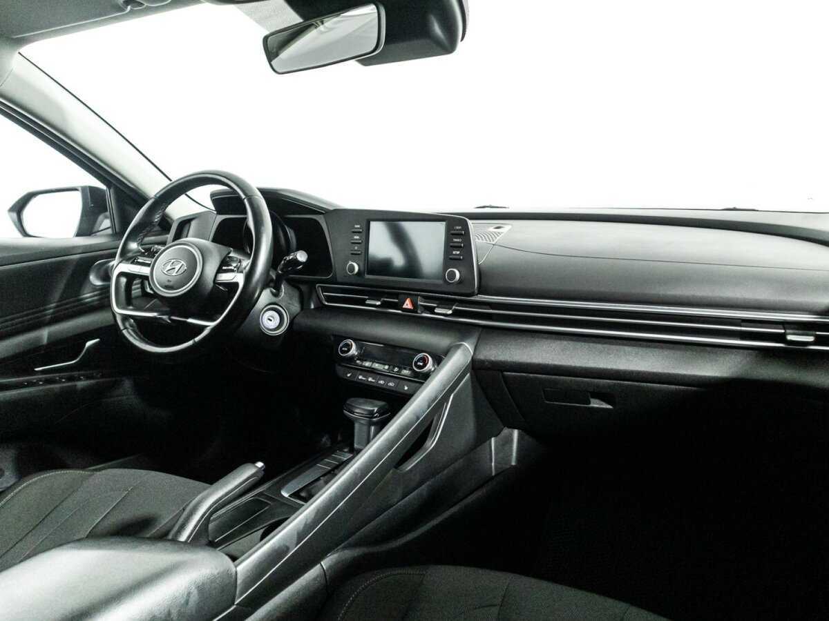 Hyundai Elantra, 2021 - Фото №8