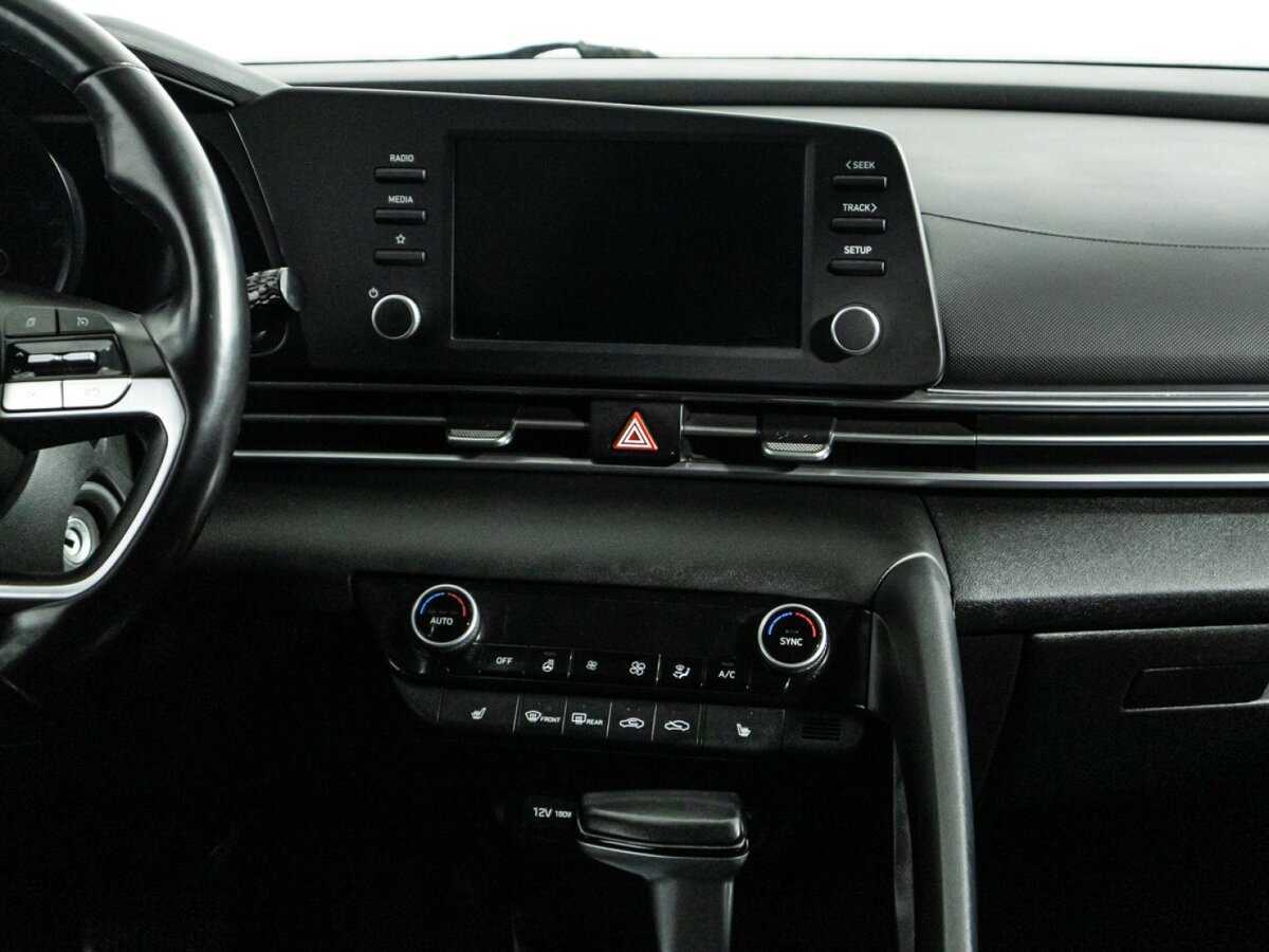 Hyundai Elantra, 2021 - Фото №13