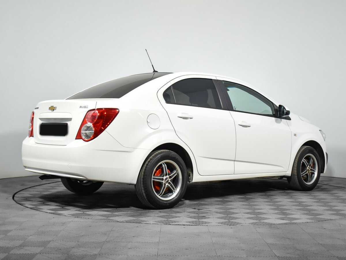 Chevrolet Aveo, 2014 - Фото №4