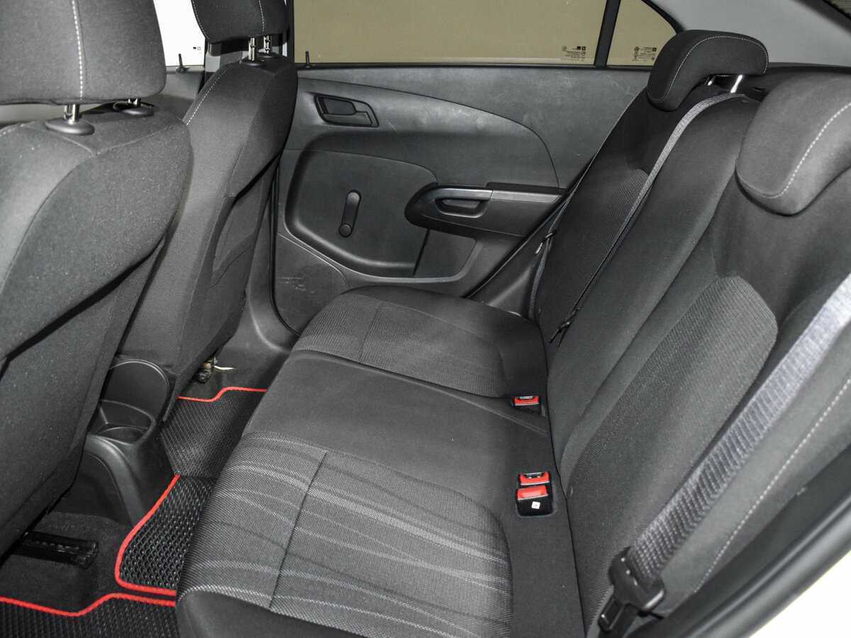 Chevrolet Aveo, 2014 - Фото №8