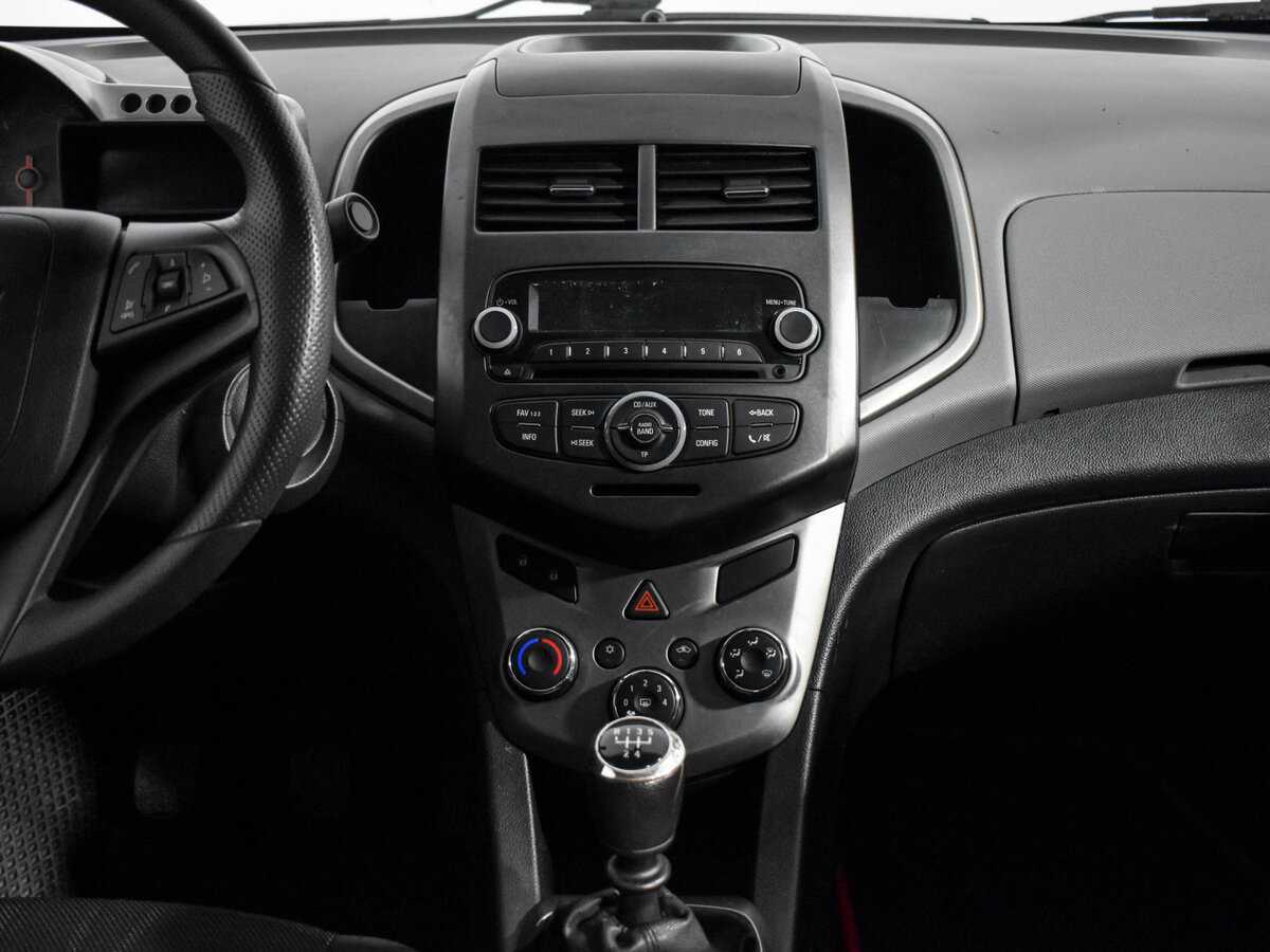 Chevrolet Aveo, 2014 - Фото №12