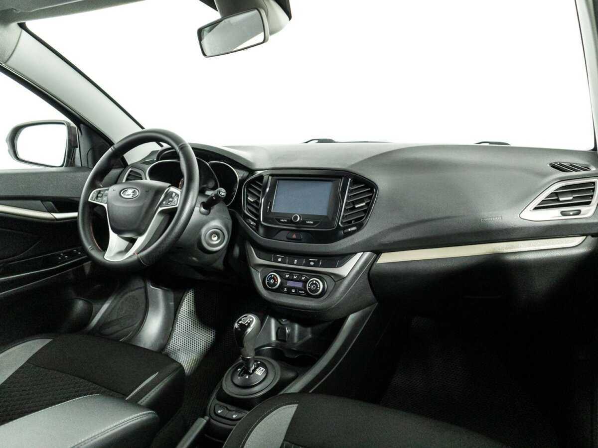 Lada (ВАЗ) Vesta SW, 2019 - Фото №8