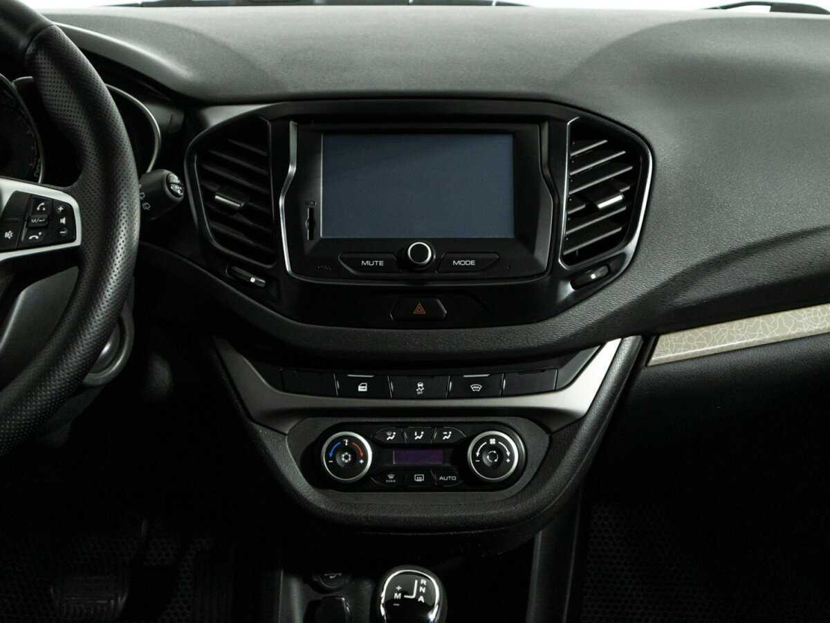 Lada (ВАЗ) Vesta SW, 2019 - Фото №13