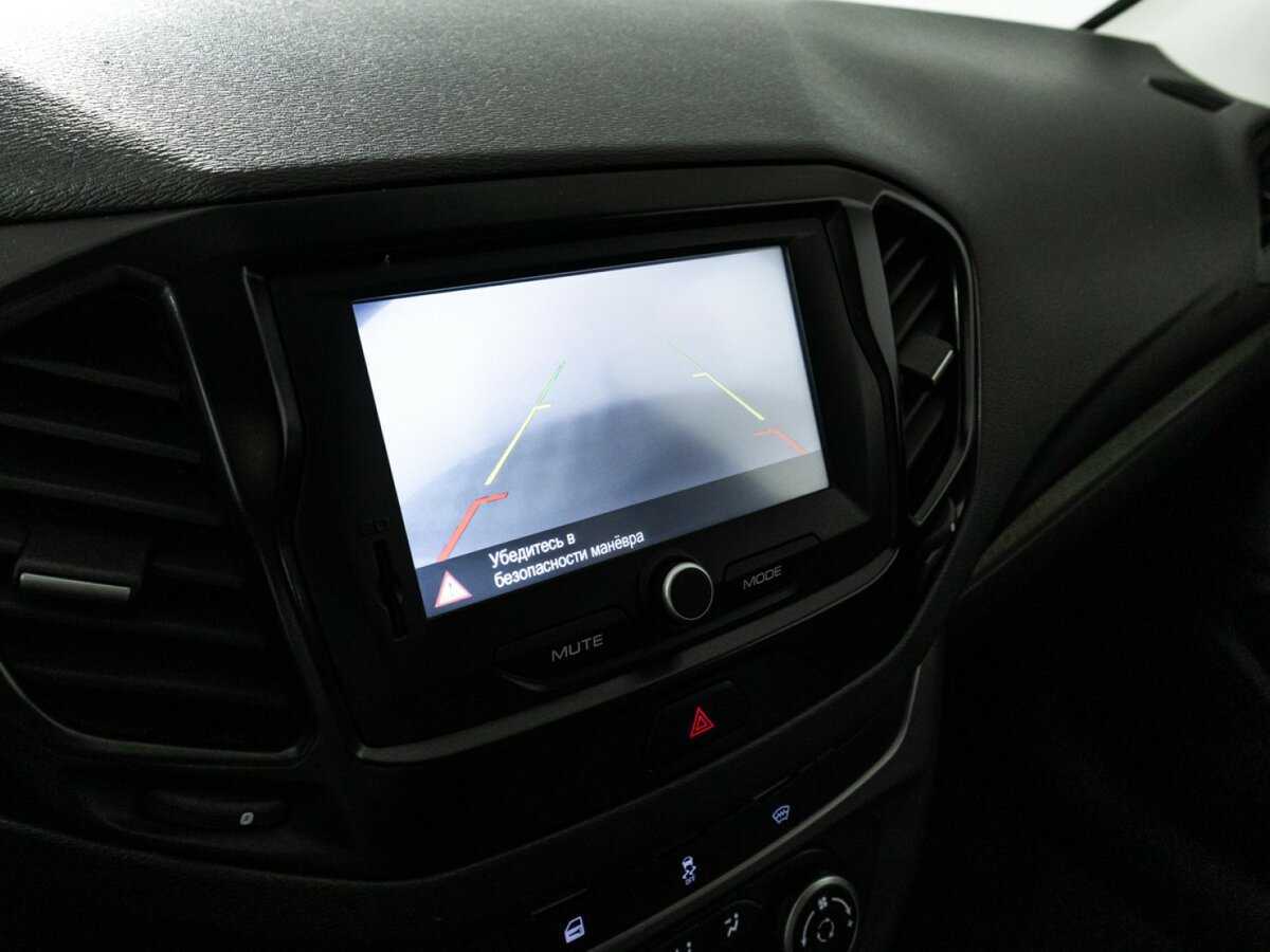 Lada (ВАЗ) Vesta SW, 2019 - Фото №14