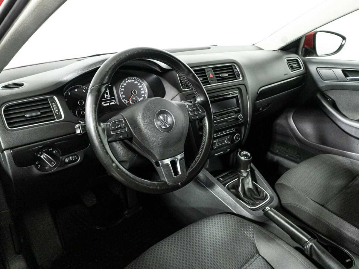 Volkswagen Jetta, 2012 - Фото №10