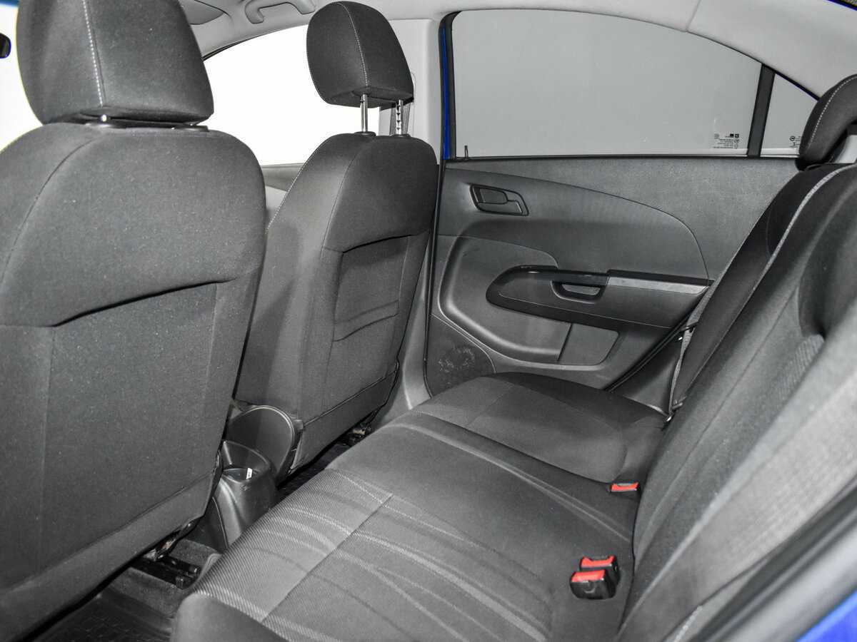 Chevrolet Aveo, 2012 - Фото №11