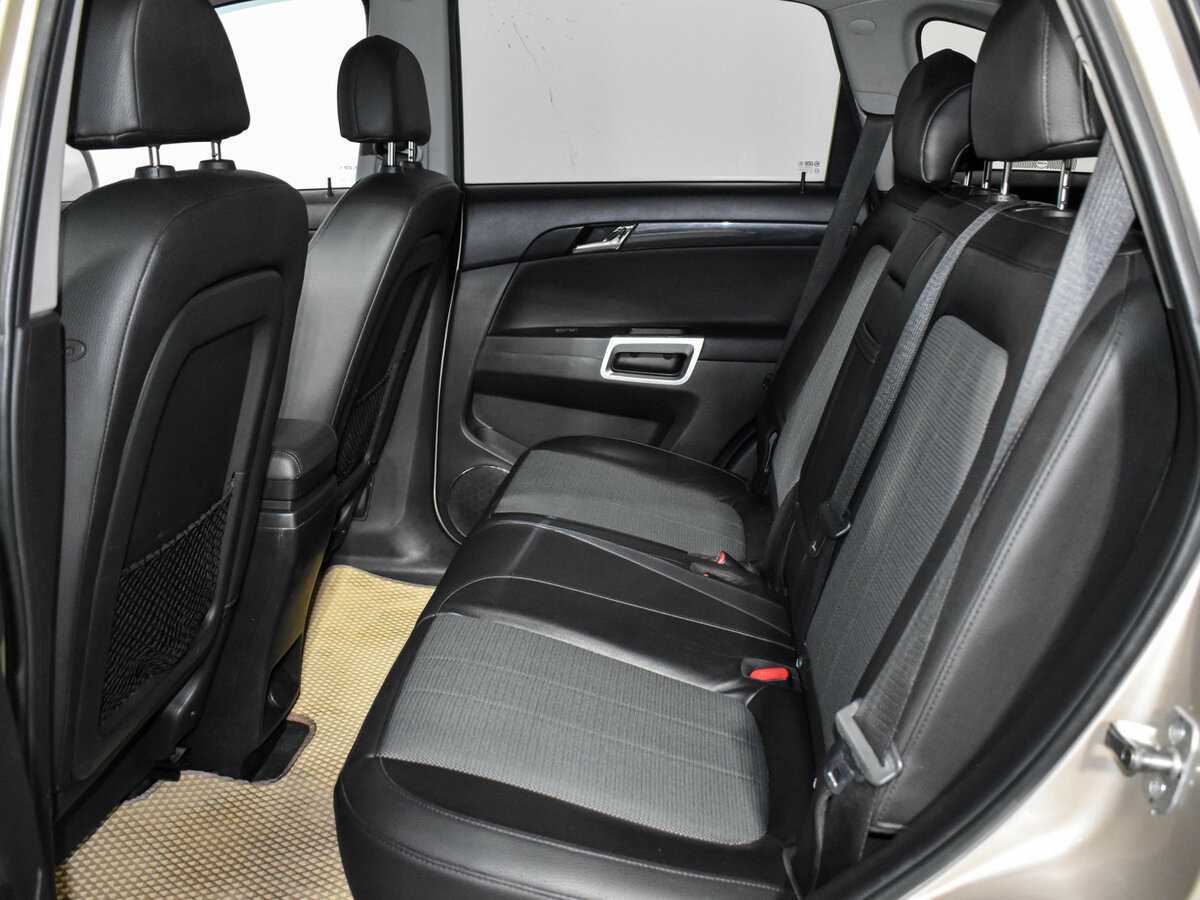 Opel Antara, 2012 - Фото №11