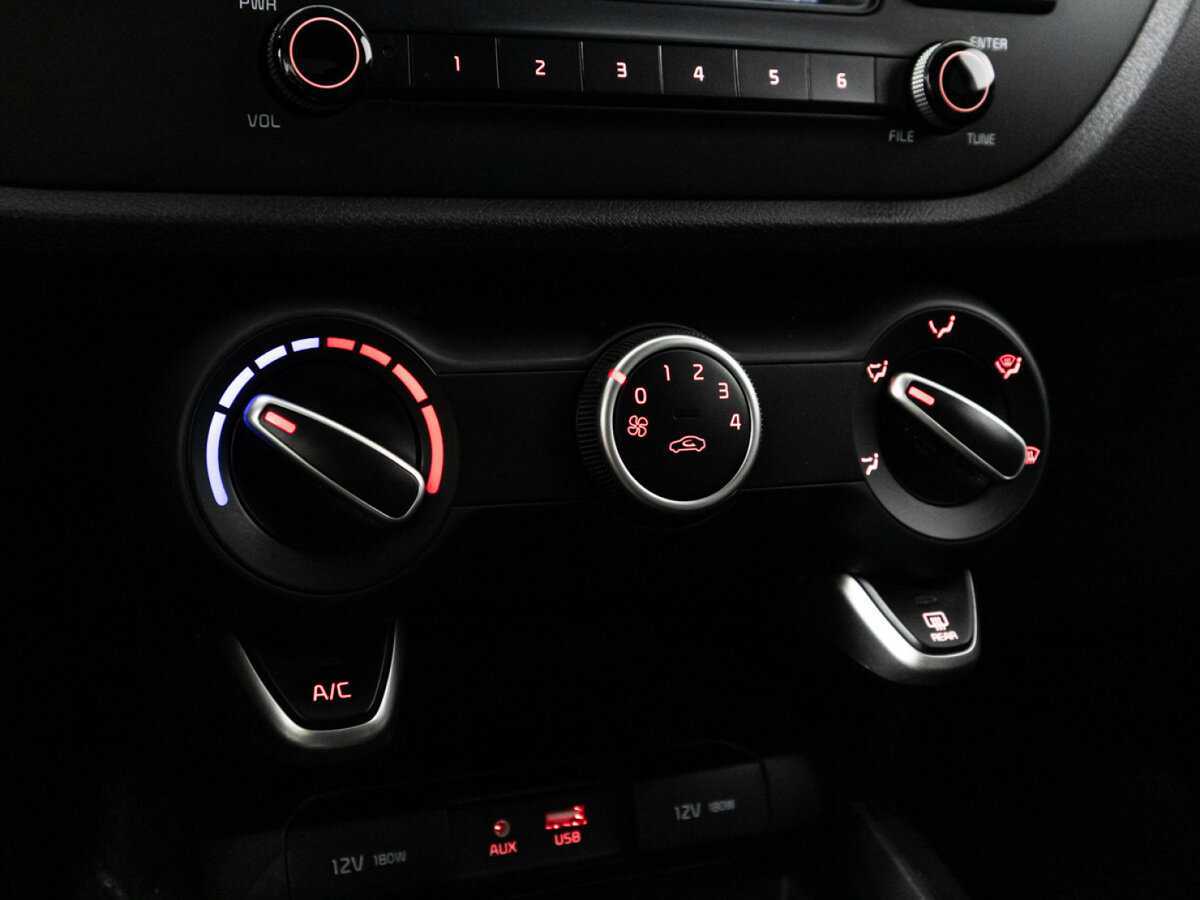 Kia Rio, 2017 - Фото №15