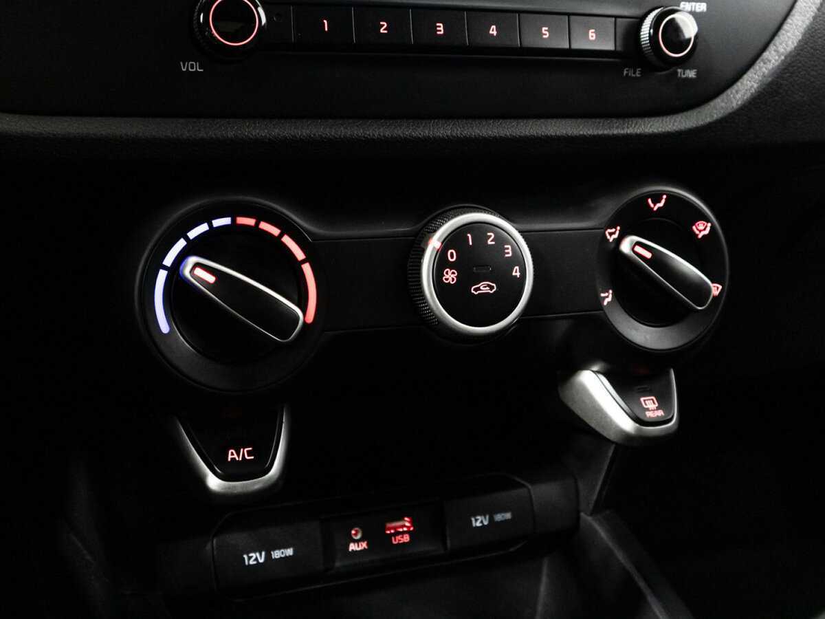 Kia Rio, 2017 - Фото №15