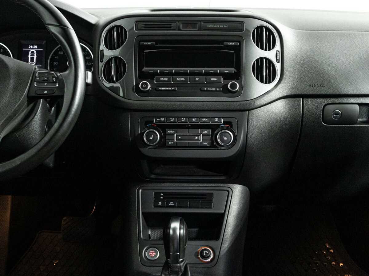 Volkswagen Tiguan, 2015 - Фото №13