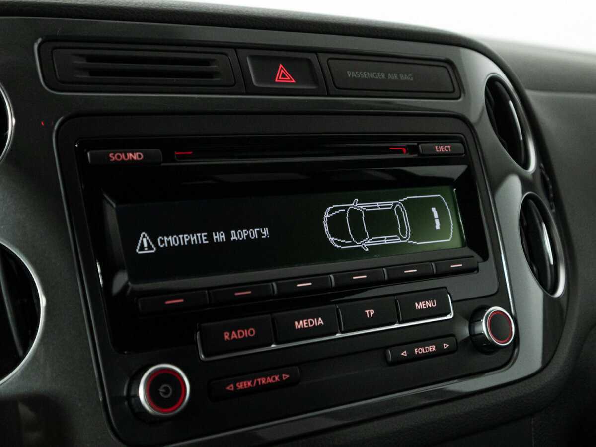 Volkswagen Tiguan, 2015 - Фото №15