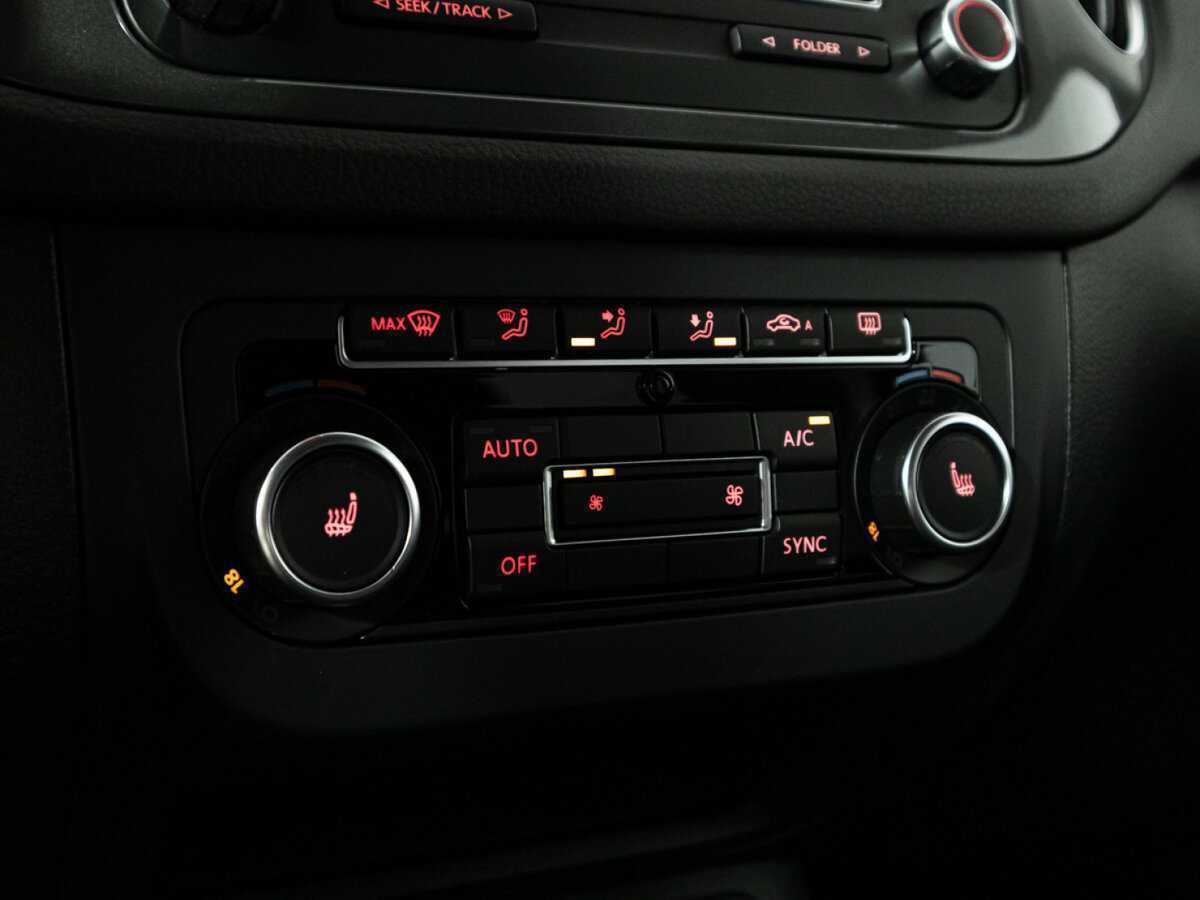 Volkswagen Tiguan, 2015 - Фото №16