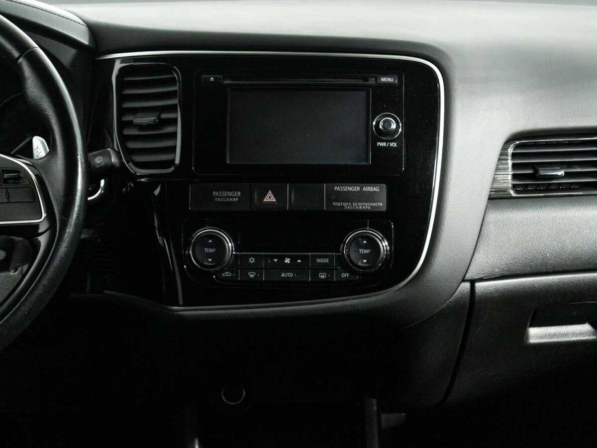 Mitsubishi Outlander, 2015 - Фото №13