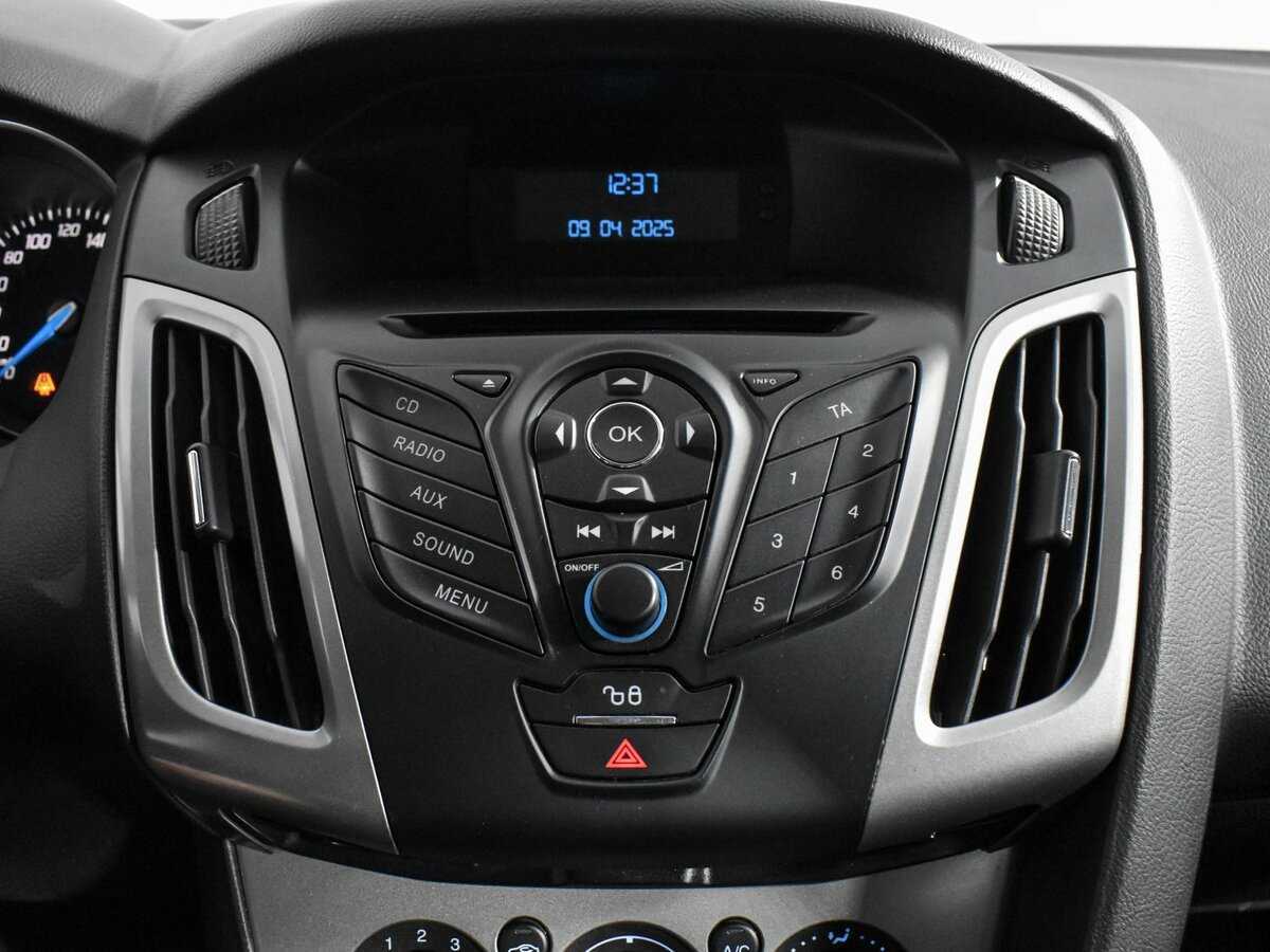 Ford Focus, 2015 - Фото №15