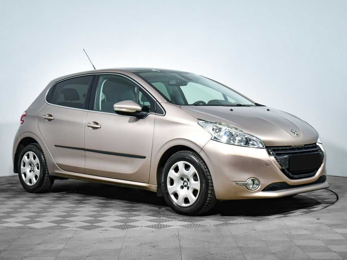 Peugeot 208, 2014 - Фото №2
