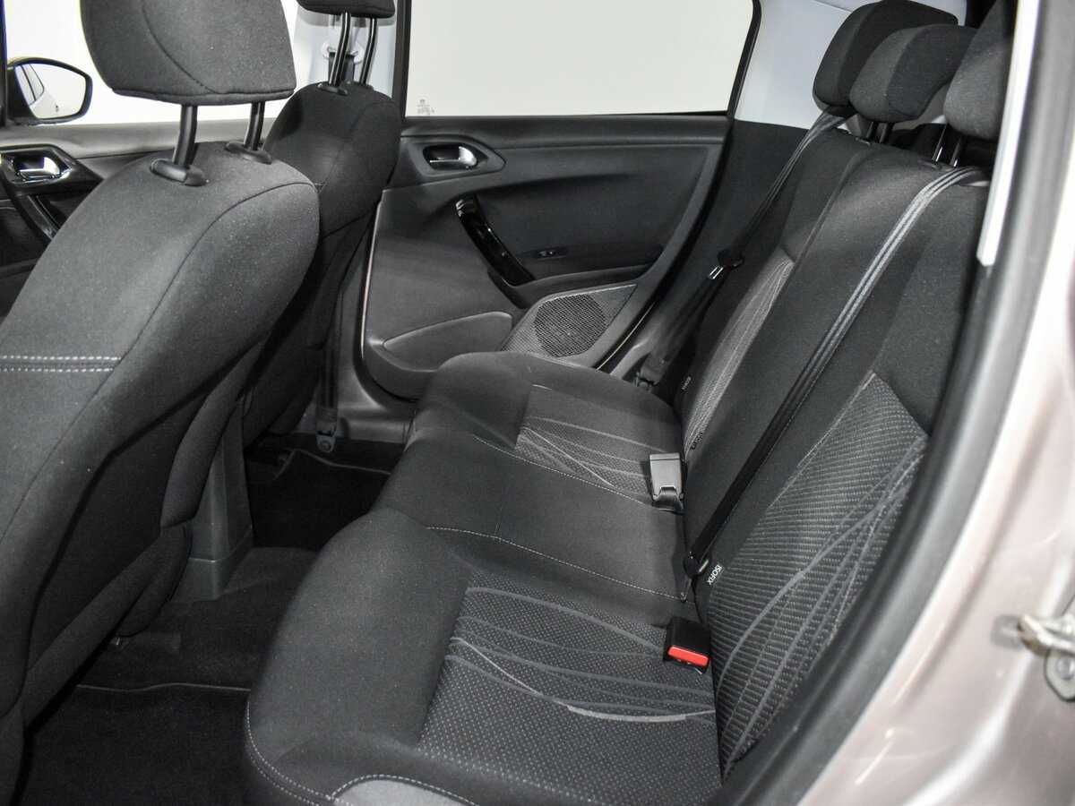 Peugeot 208, 2014 - Фото №10