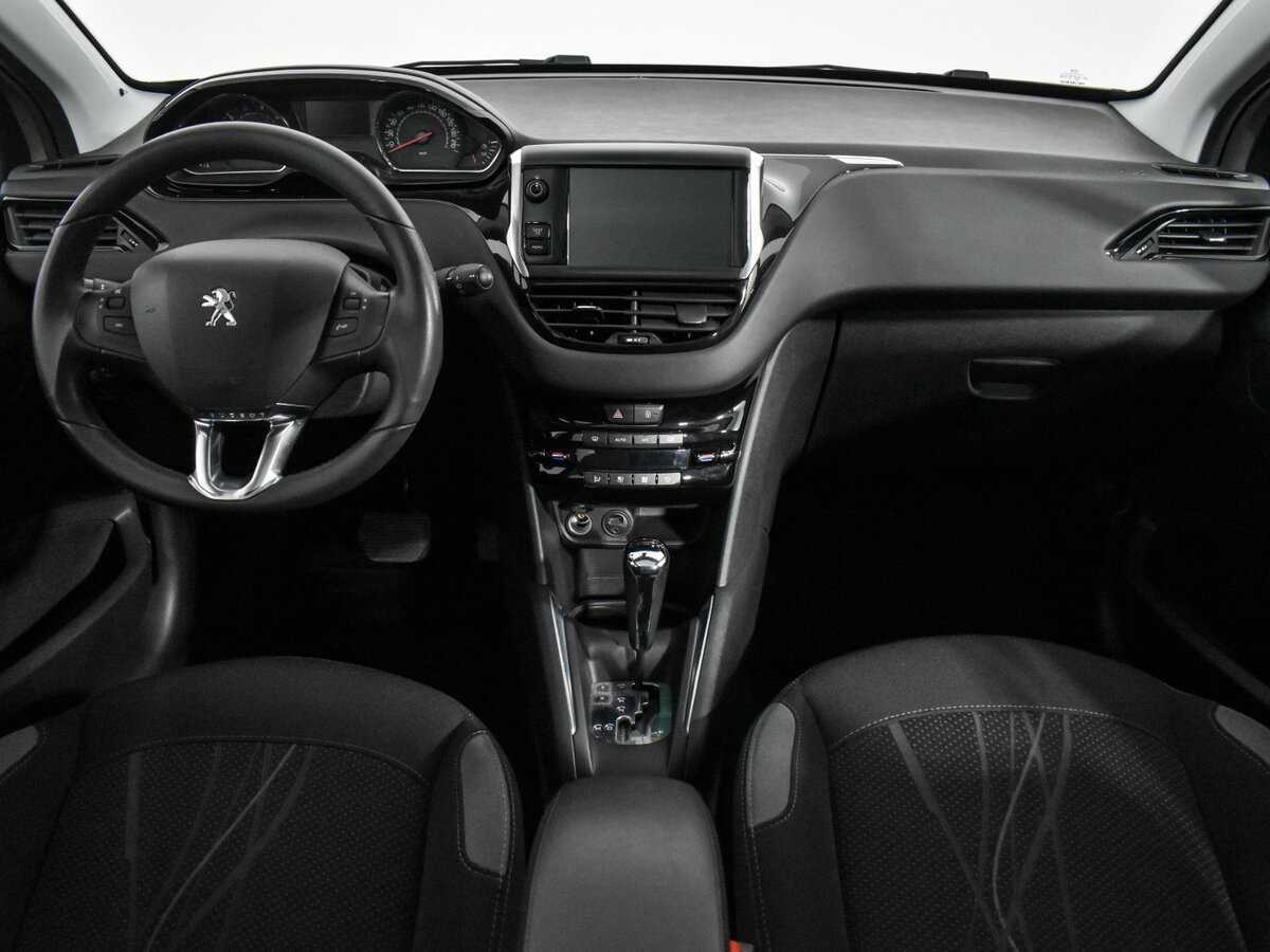 Peugeot 208, 2014 - Фото №14