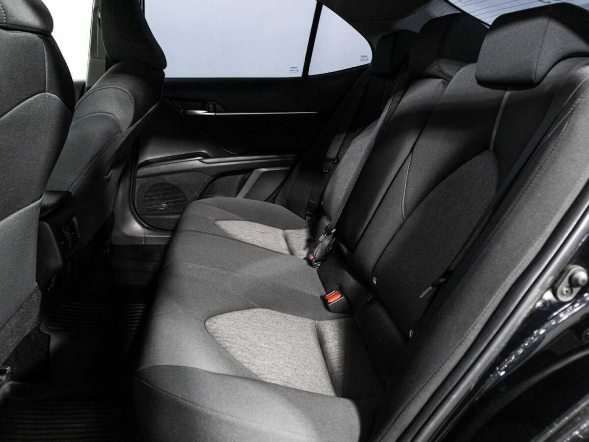 Toyota Camry, 2021 - Фото №9