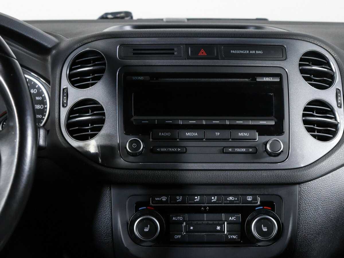 Volkswagen Tiguan, 2012 - Фото №9