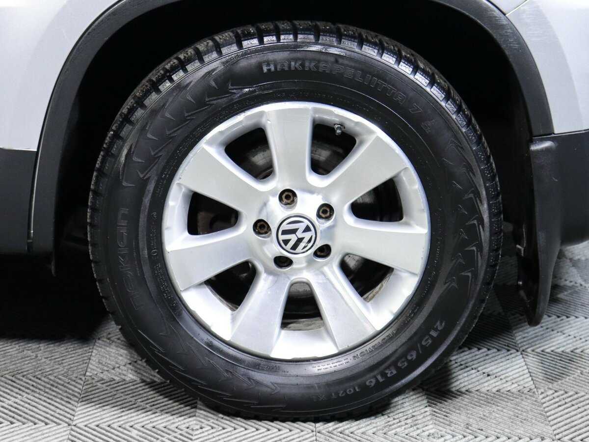 Volkswagen Tiguan, 2012 - Фото №11