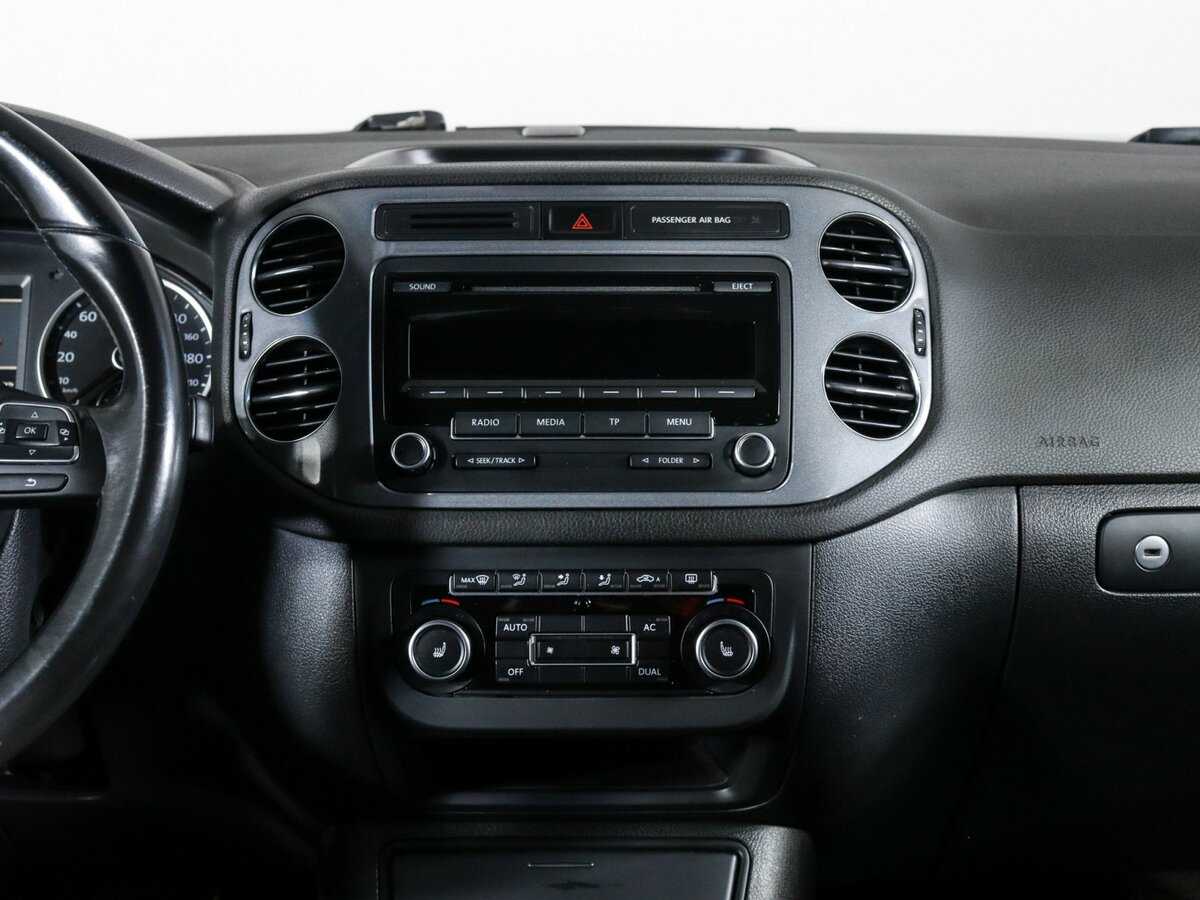 Volkswagen Tiguan, 2012 - Фото №12