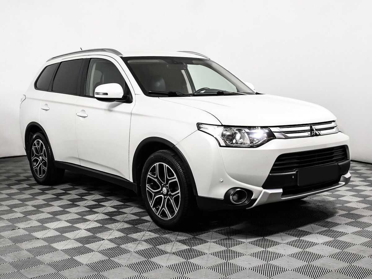 Mitsubishi Outlander, 2015 - Фото №2