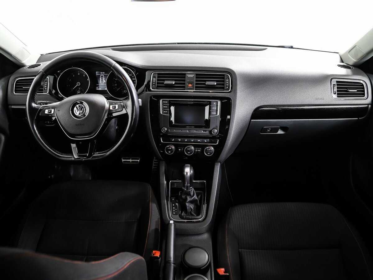 Volkswagen Jetta, 2017 - Фото №10