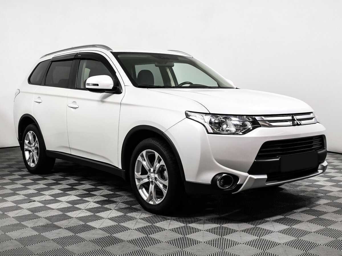 Mitsubishi Outlander, 2014 - Фото №2