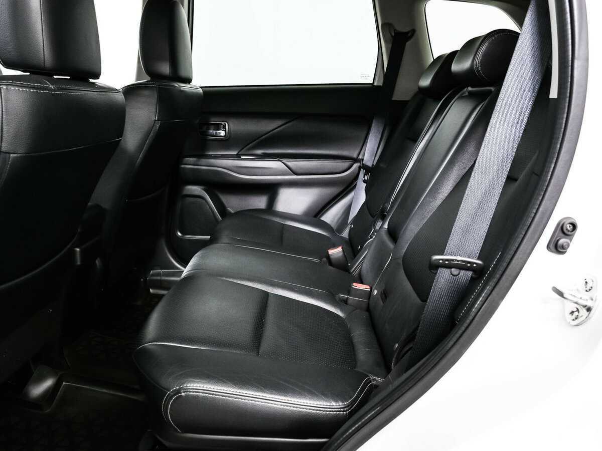 Mitsubishi Outlander, 2014 - Фото №11