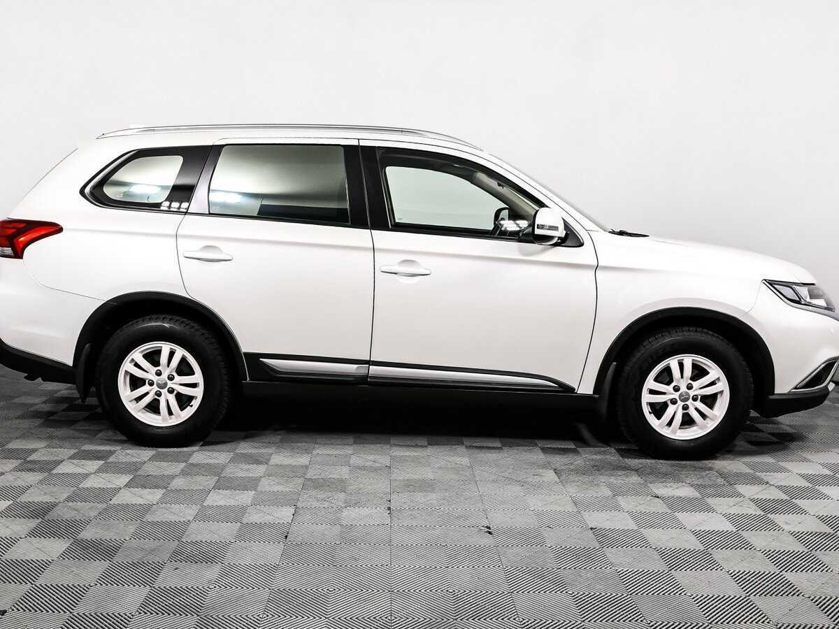 Mitsubishi Outlander, 2017 - Фото №3