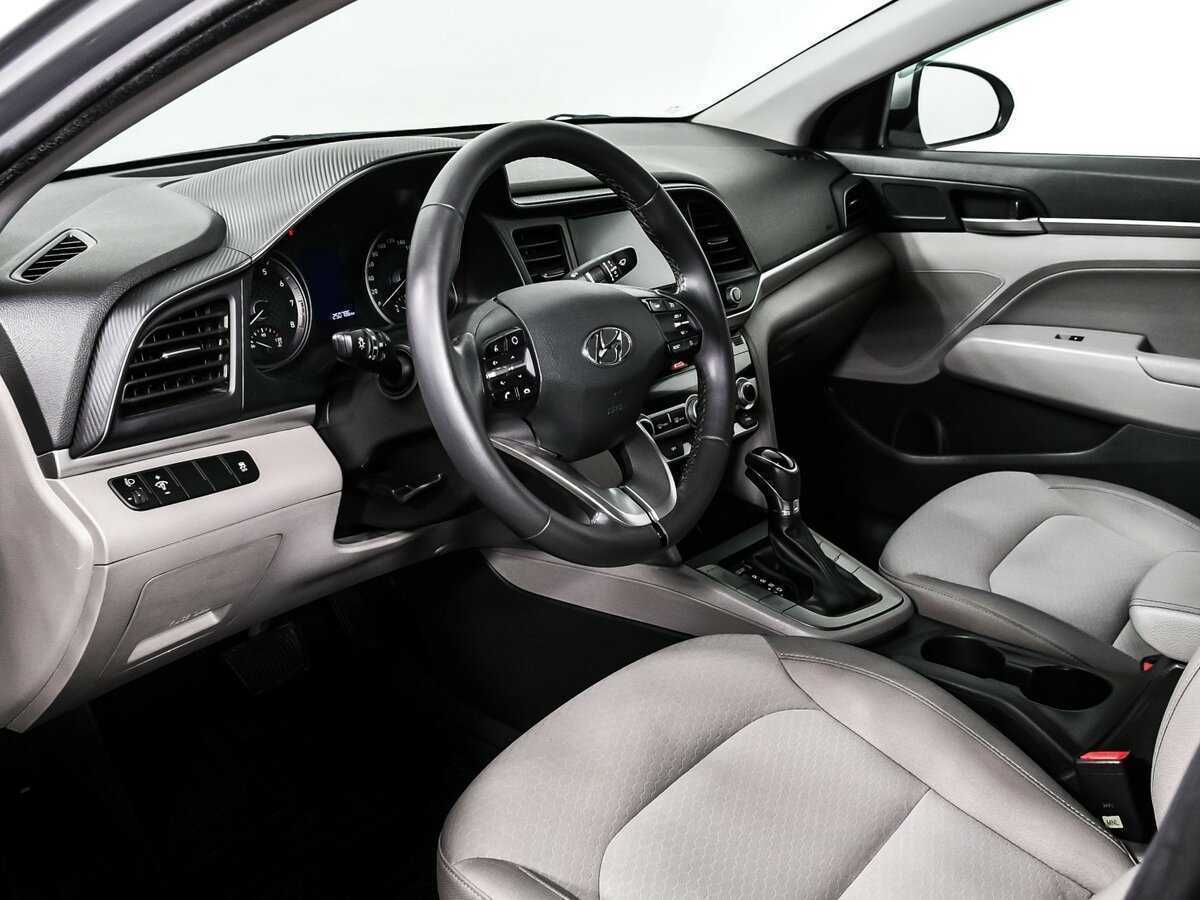Hyundai Elantra, 2020 - Фото №11