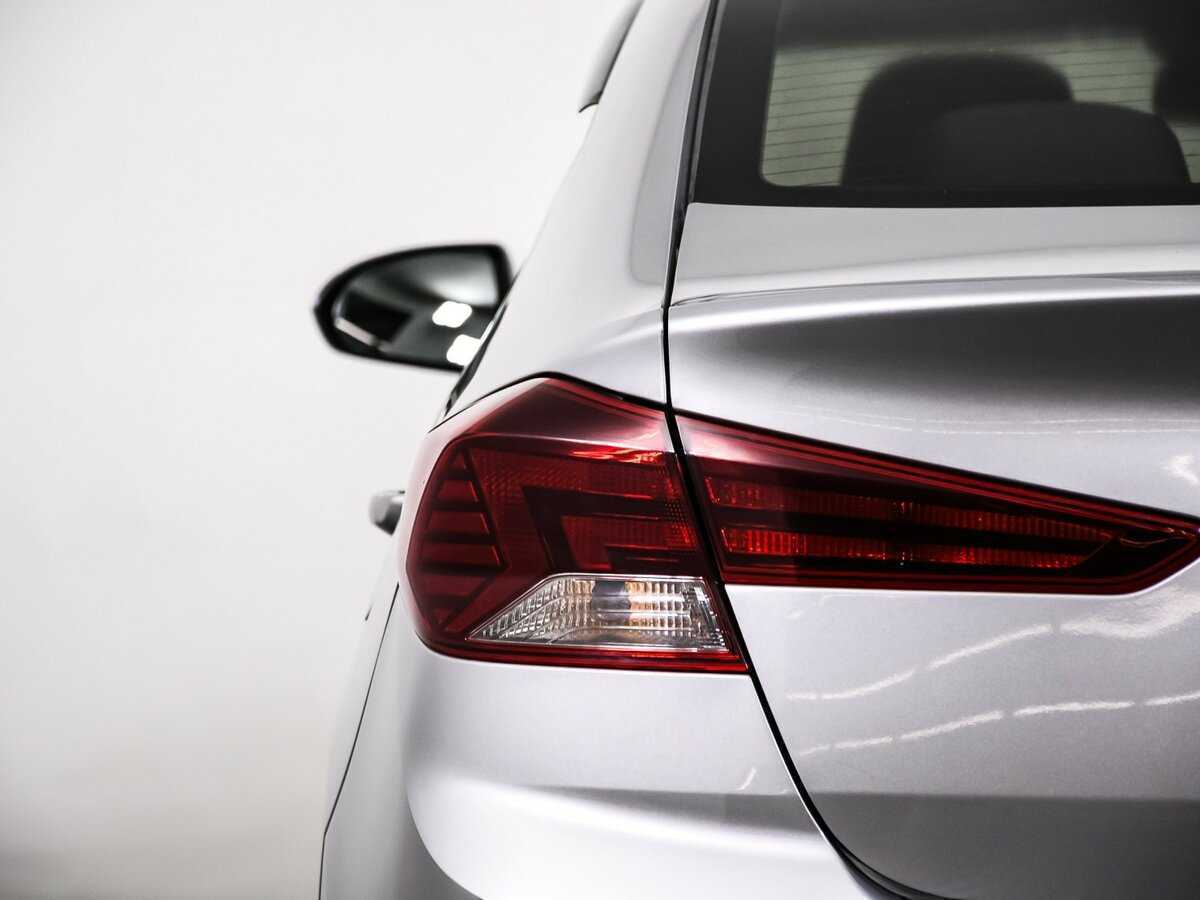 Hyundai Elantra, 2020 - Фото №14