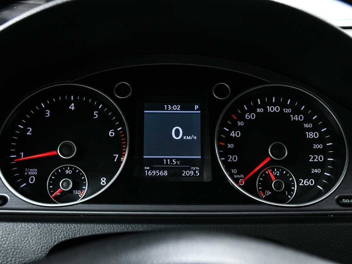 Volkswagen Passat, 2013 - Фото №9