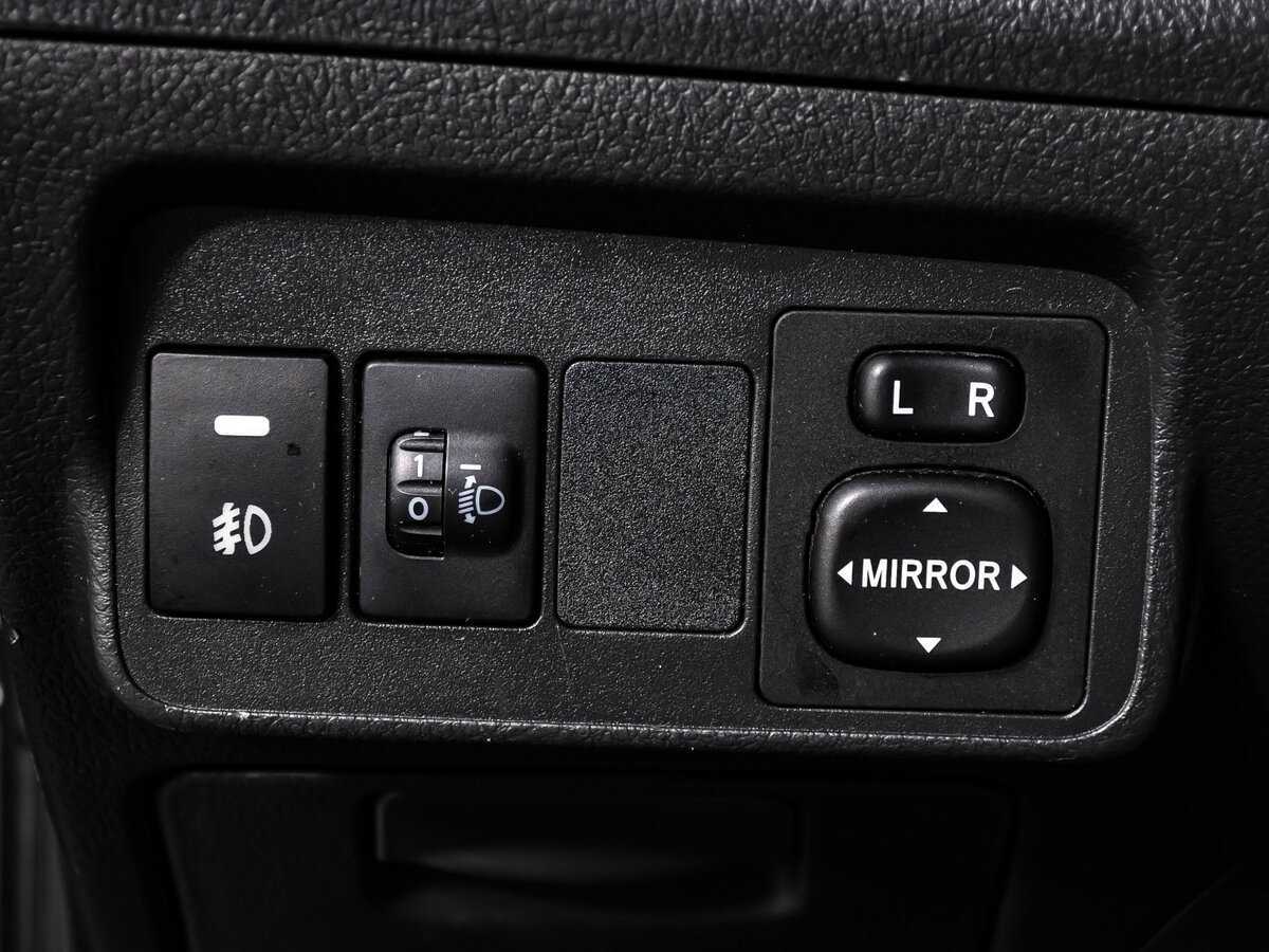 Toyota Corolla, 2012 - Фото №13