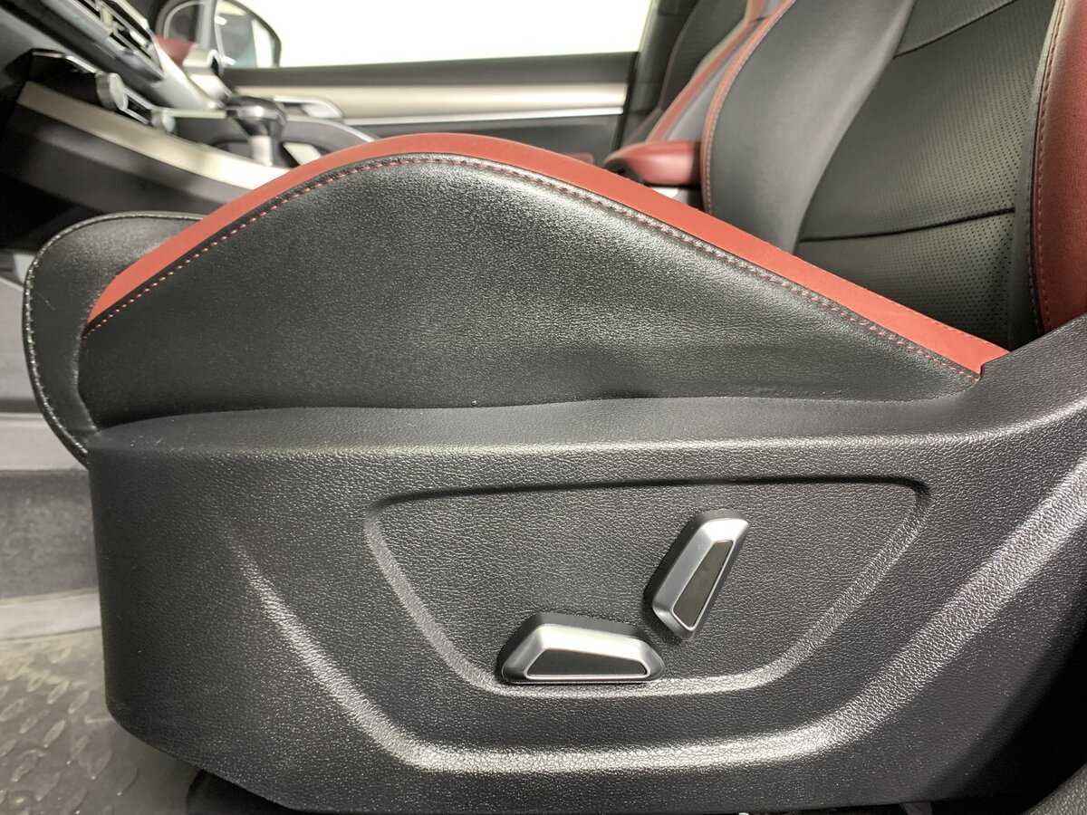 Geely Coolray, 2022 - Фото №16