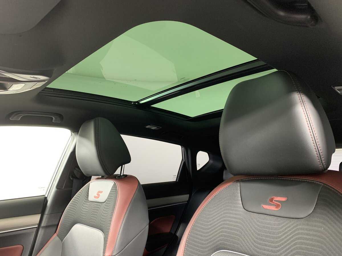 Geely Coolray, 2022 - Фото №18