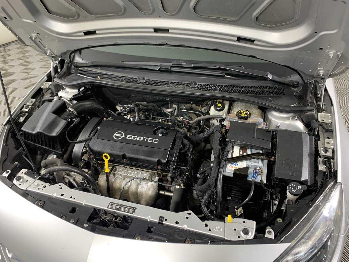 Opel Astra, 2012 - Фото №10